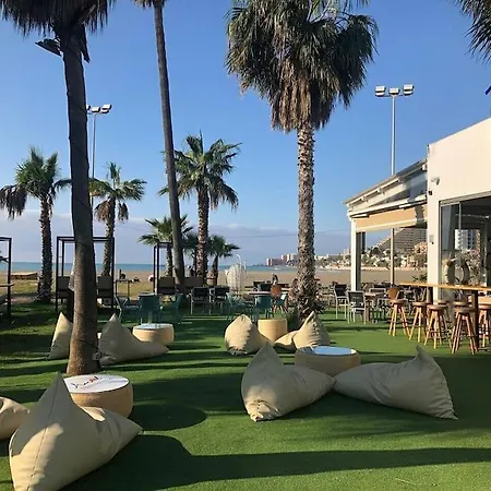 Unique With Rooftop Pool & Amazing Views